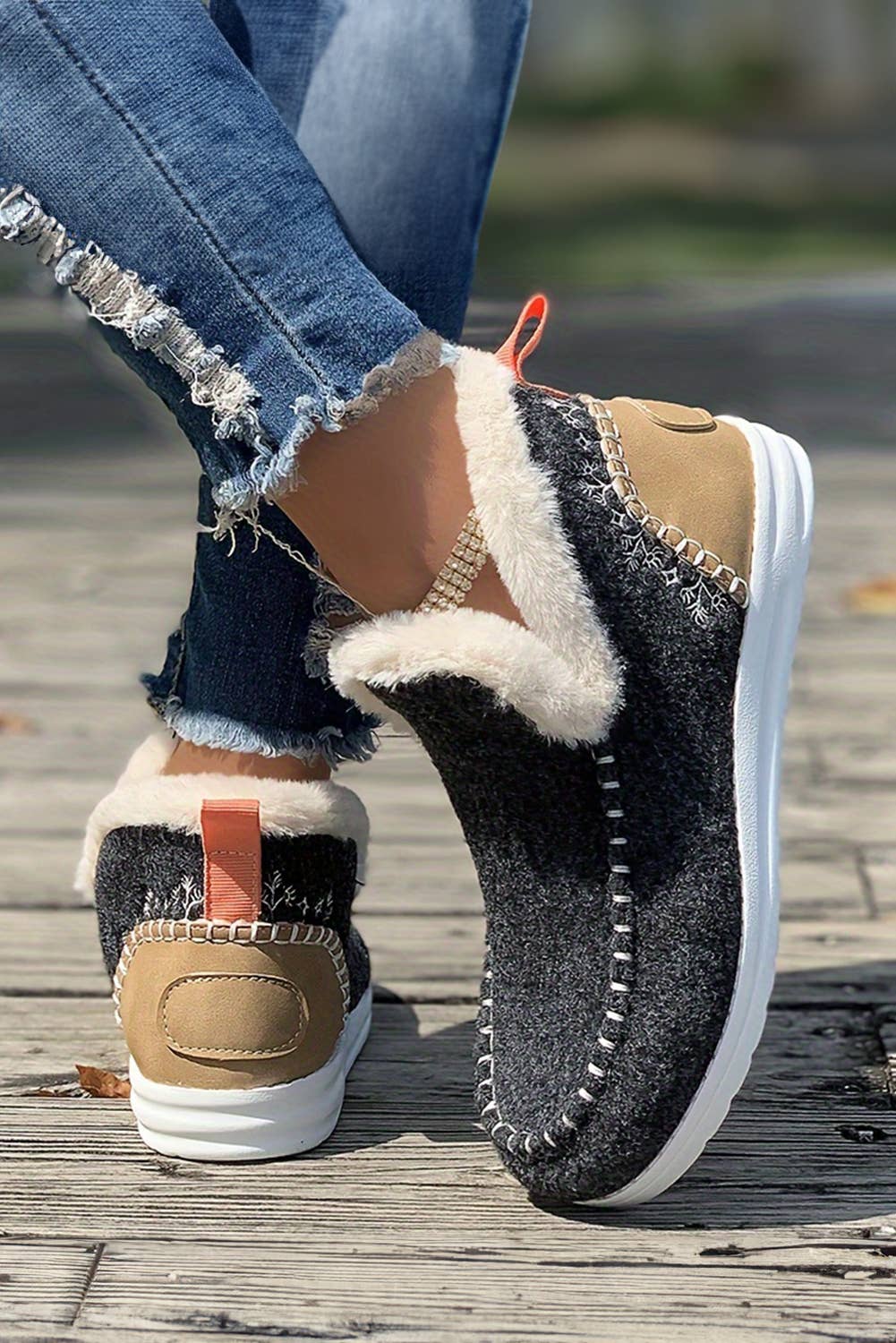 1 the Woman - Suede Stitching Patchwork Plush Lined Anklet Boots