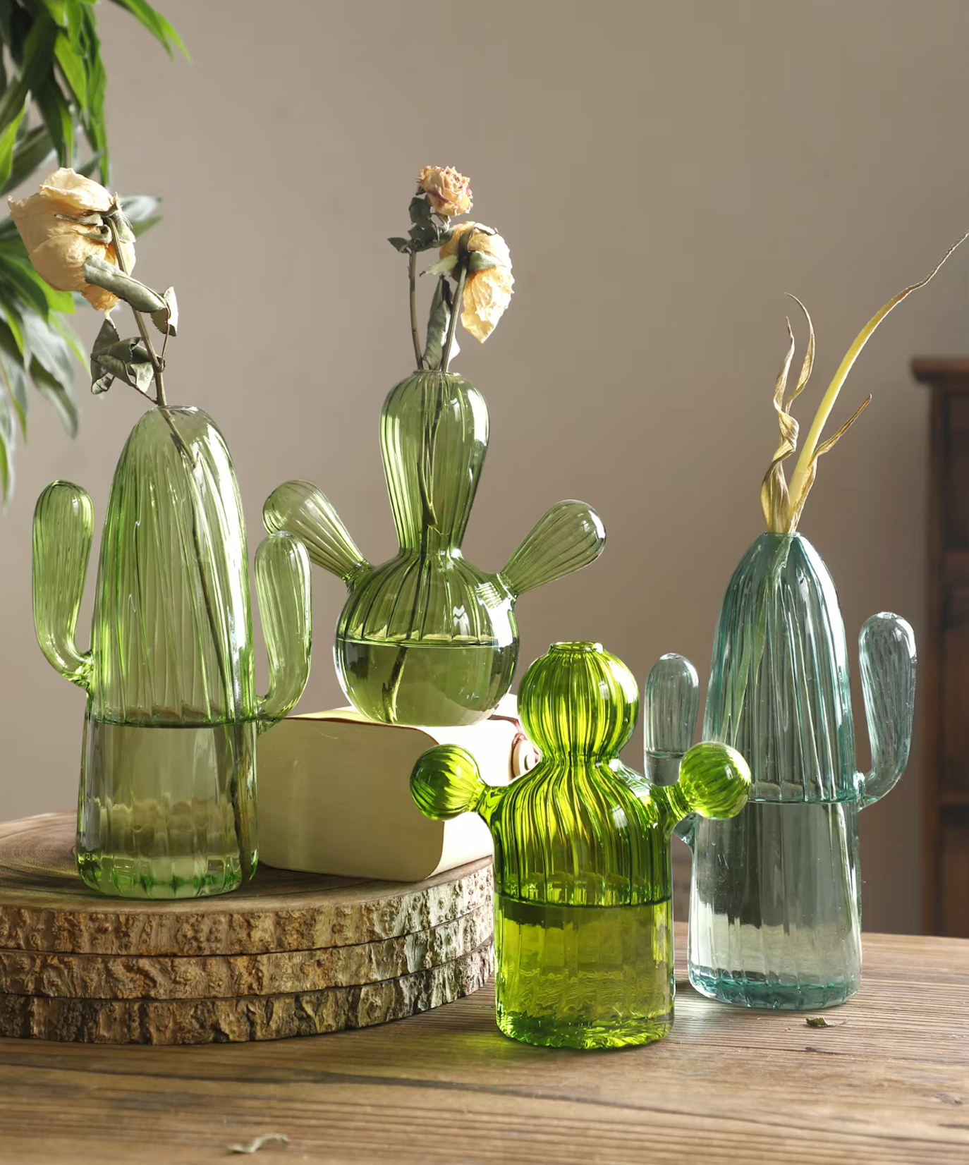 IVORE.GROUP - Cactus Shaped Glass Hydroponics Plant Vase