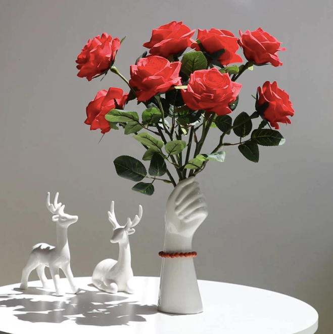 IVORE.GROUP - Ceramic Hand Shape Vase