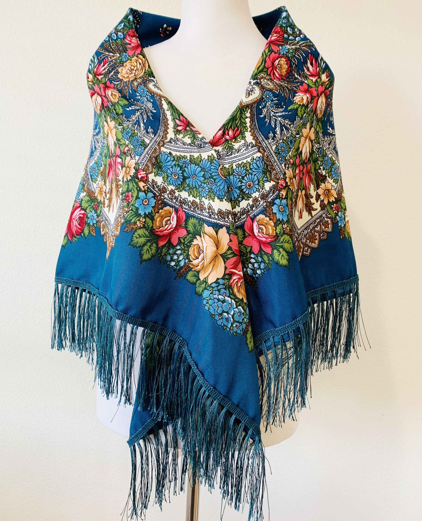 JC Sunny Fashion - JC023321 Western Vibe Long Fringe Floral Square Scarf/Shawl