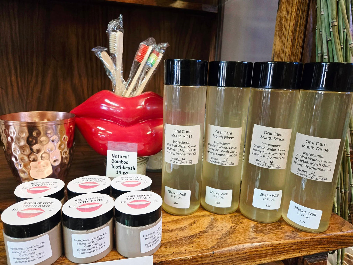 Natural herbal mouth rinse made with clove, horsetail, and myrrh for gum and oral care support.