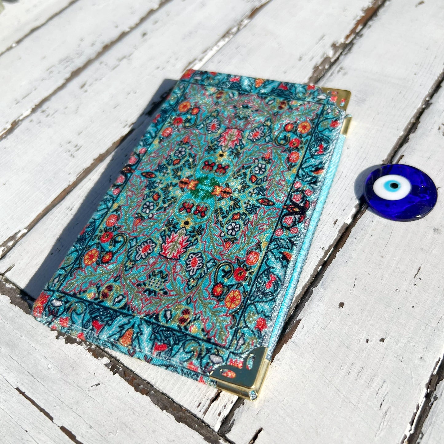 Gypsy Soul - Magical Rug Kilim Design Bohemian Journal - Assortment 8 Pcs